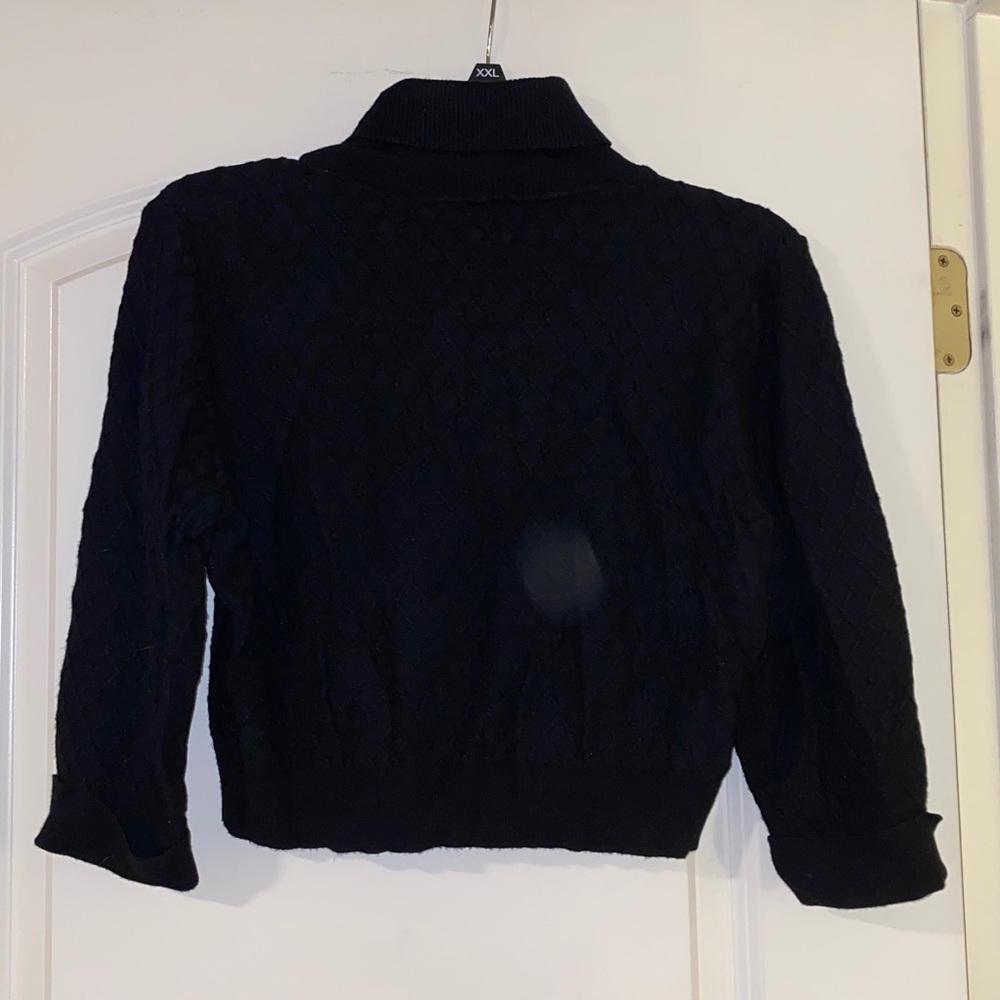 Collectif women’s turtleneck cropped  Black Sweater